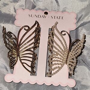 Sunday State Gold and Pearl Butterfly Hair Clips Brand New Li M